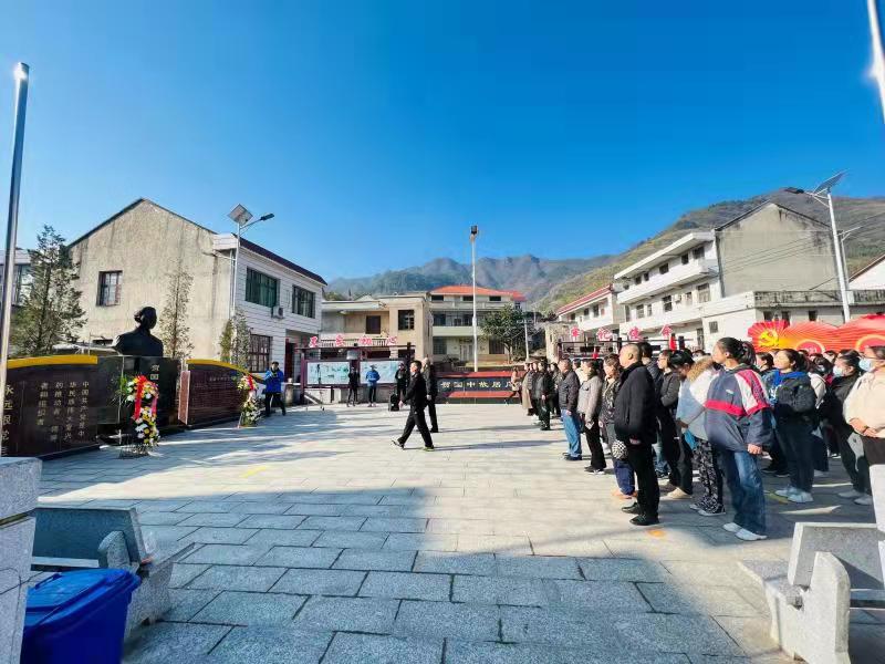 婁底電大組織開展“農民大學生培養計劃”課程實踐教學活動